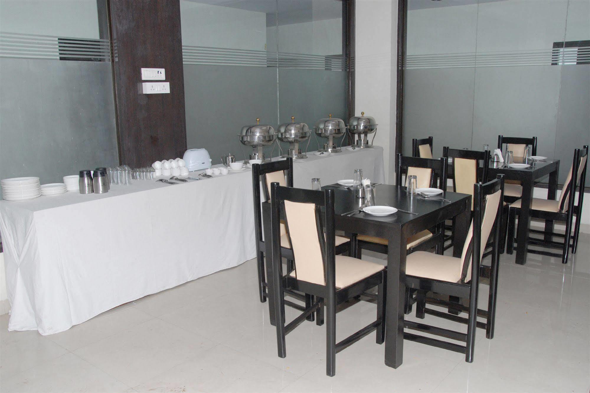 Hotel Enzo International Bangalore Exterior photo